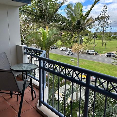 Bella Mare Coolangatta Beachside Apartments Гоулд Коуст Екстериор снимка
