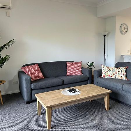 Bella Mare Coolangatta Beachside Apartments Гоулд Коуст Екстериор снимка
