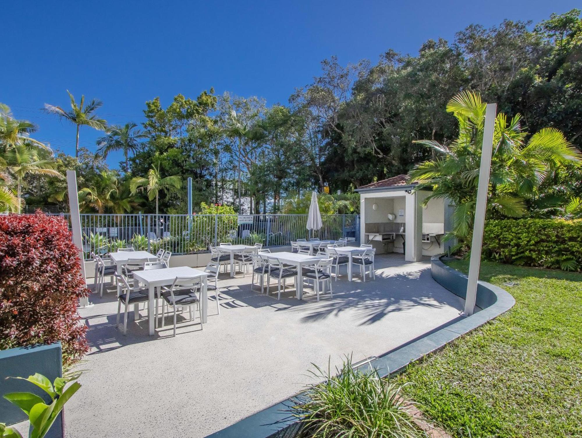 Bella Mare Coolangatta Beachside Apartments Гоулд Коуст Екстериор снимка