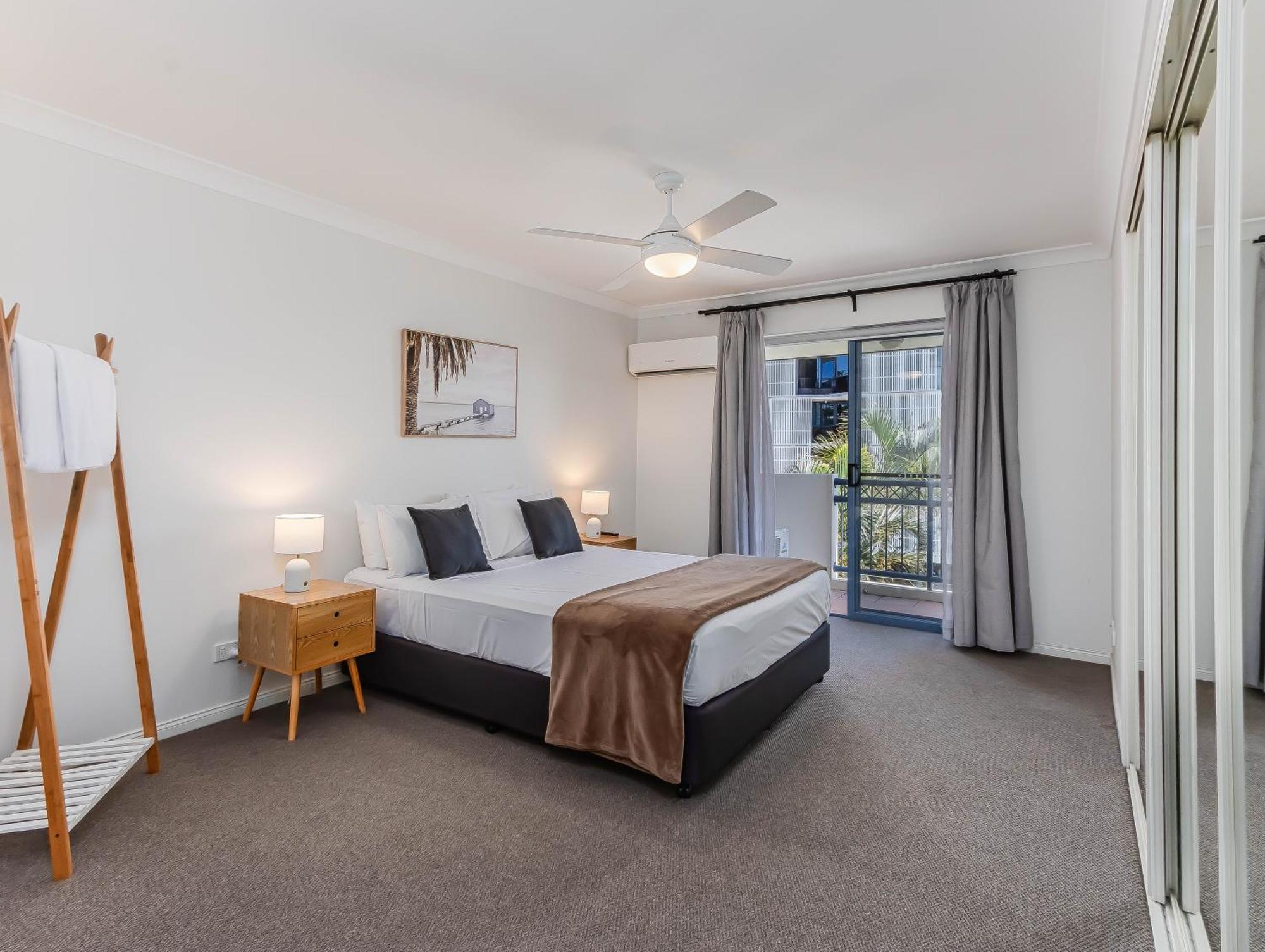 Bella Mare Coolangatta Beachside Apartments Гоулд Коуст Екстериор снимка