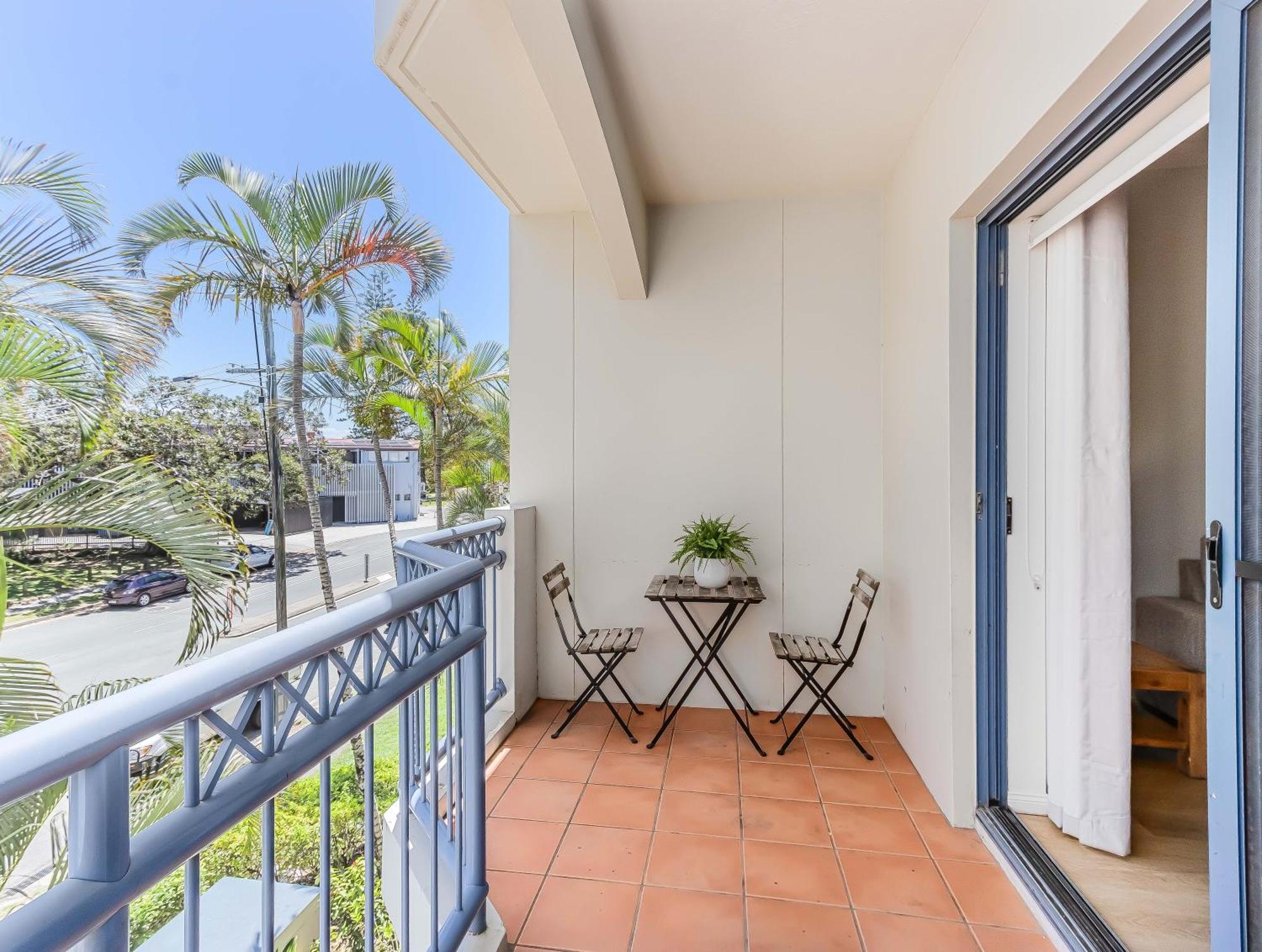 Bella Mare Coolangatta Beachside Apartments Гоулд Коуст Екстериор снимка