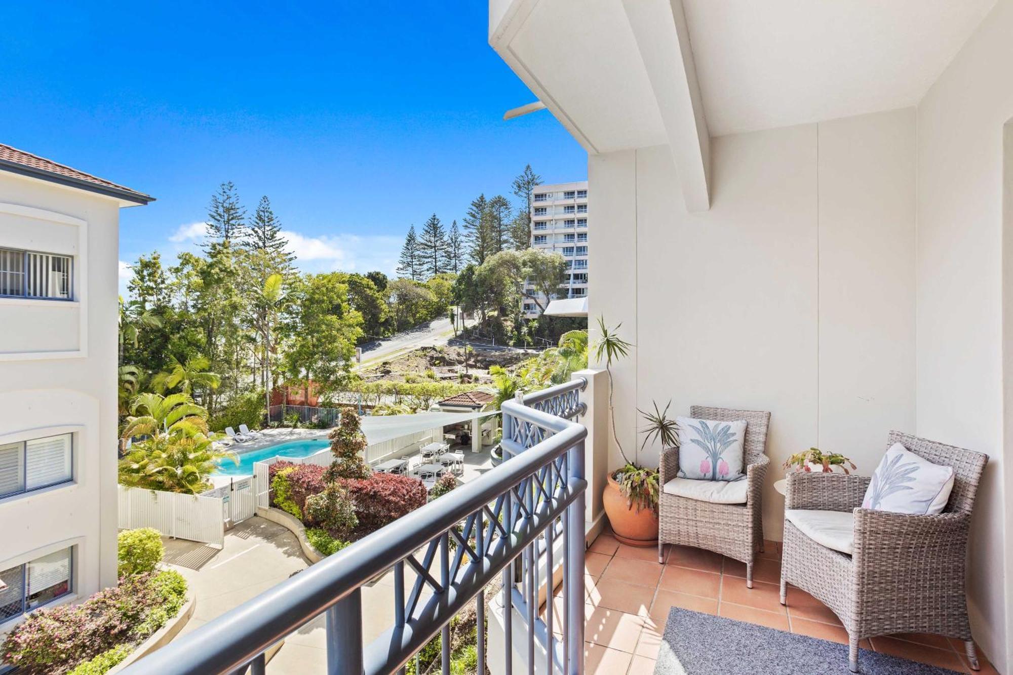 Bella Mare Coolangatta Beachside Apartments Гоулд Коуст Екстериор снимка