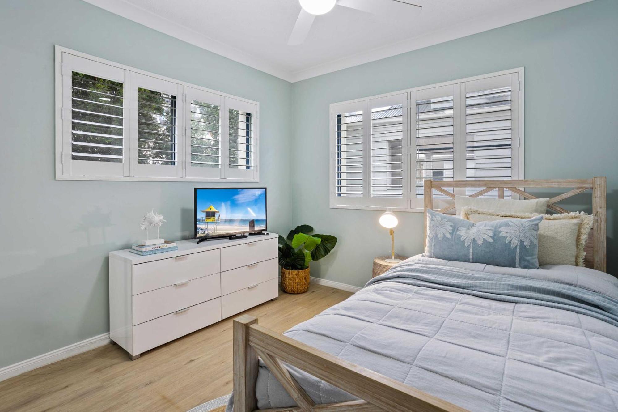 Bella Mare Coolangatta Beachside Apartments Гоулд Коуст Екстериор снимка